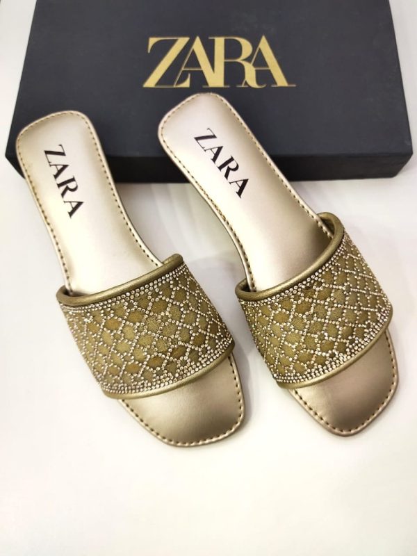 Zara Slippers Colors Golden & White