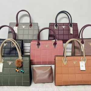 Ladies Imported handbag at Wholesale rates