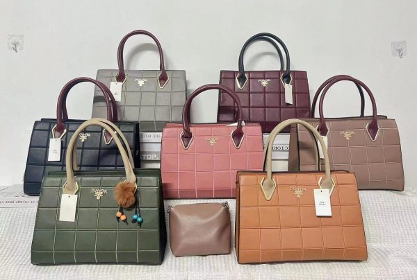 Ladies Imported handbag at Wholesale rates