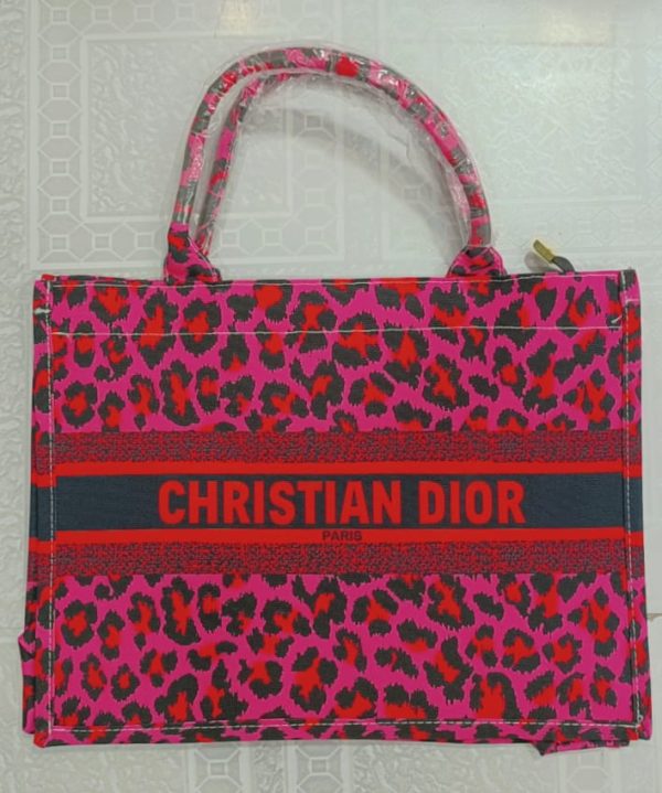 Women's Christian Dior Paris Tote Handbags In Pakistan