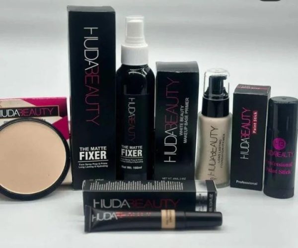 Huda Foundation Makeup Deal 5 in 1