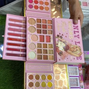 Only Love AMOIRIS Huda New Makeup Kit